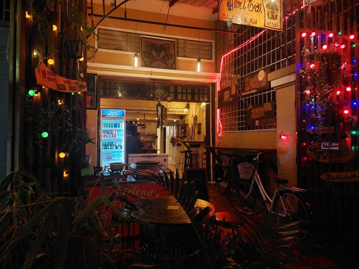 Peri Evi Hostel Phnom Penh Bassac Lane Exterior photo